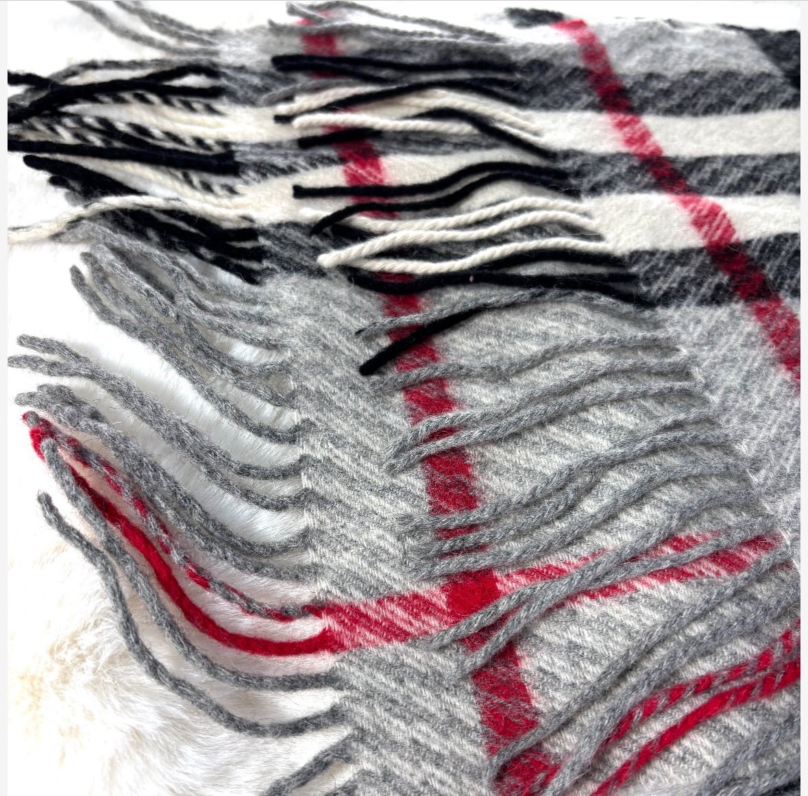 BURBERRY バーバリー マフラー メガチェック ノバチェック ストール 楽天市場】BURBERRY バーバリー マフラー MU DF MED TO GC SCF 8095699