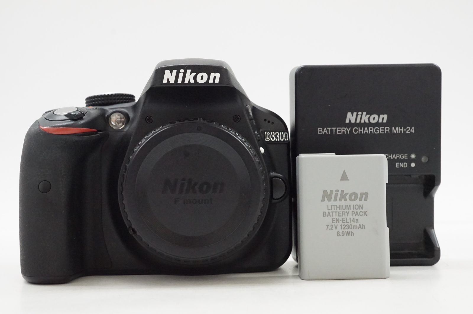 C061402 Nikon Ｄ3300 デジタル一眼レフ ボディー シャッター数9500回以下