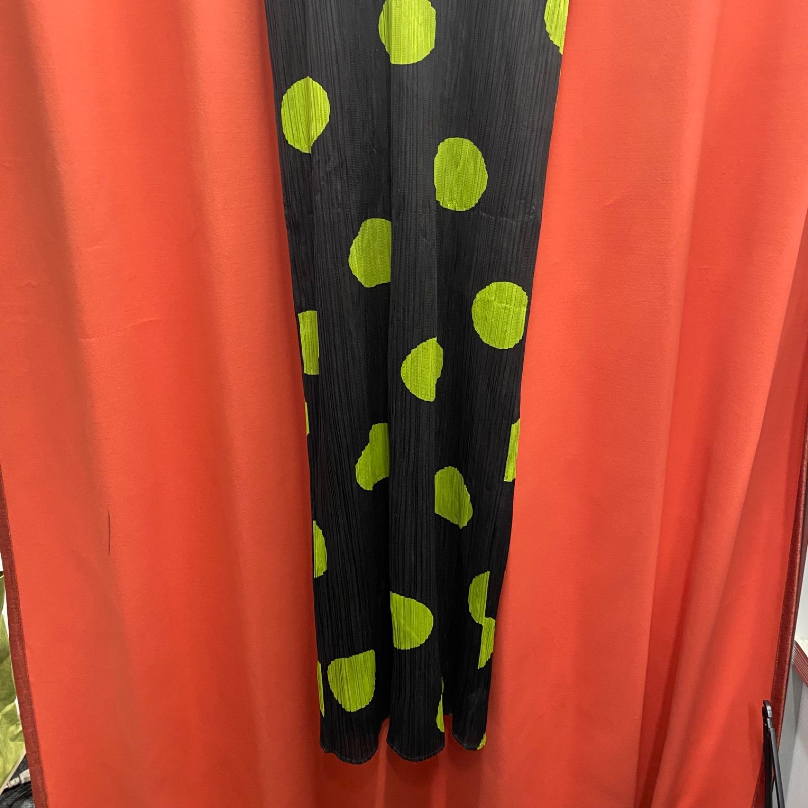 ISSEY MIYAKE イッセイミヤケ PLEATS PLEASE プリーツプリーズ