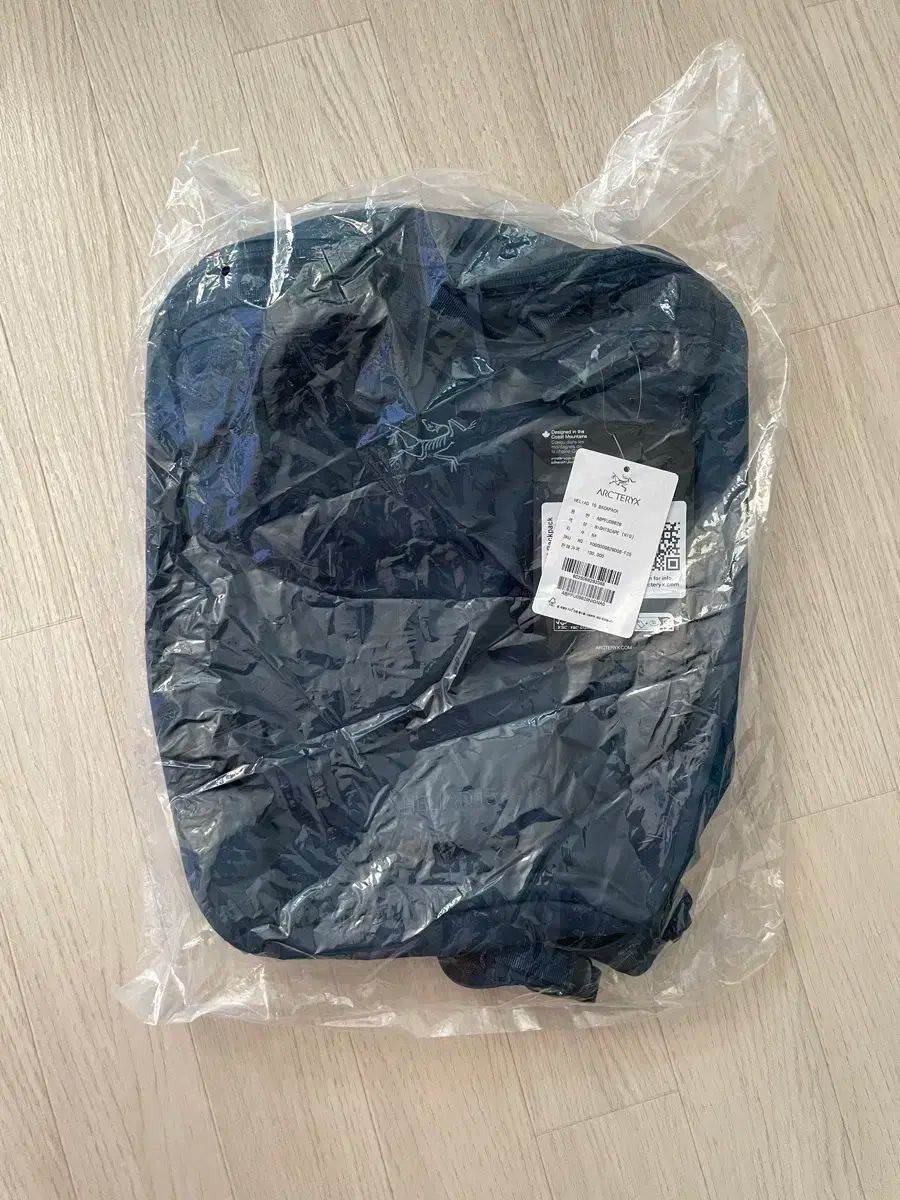 未開封 アークテリクス ヒリアド15 ナイトスケープ