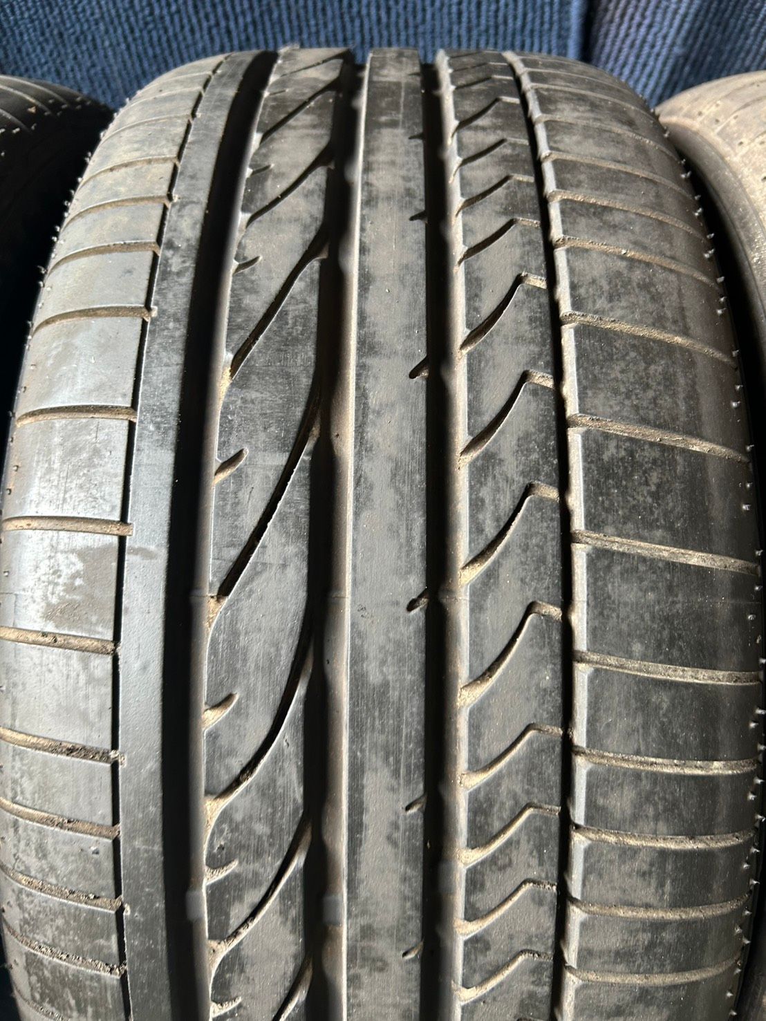 2017年製造 溝9 5分山 POTENZA RE 050 A 4本 255 35 R 18 225 40 ランフラット ビート ASP 3326