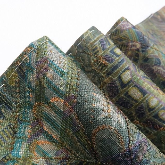 ❁tomihisa❁ さが美謹製 前田仁仙 落款 茶屋辻 着物 正絹 仕付け糸付”重なる彩りにエレガンスを香らせる茶屋辻”付下げ 7101