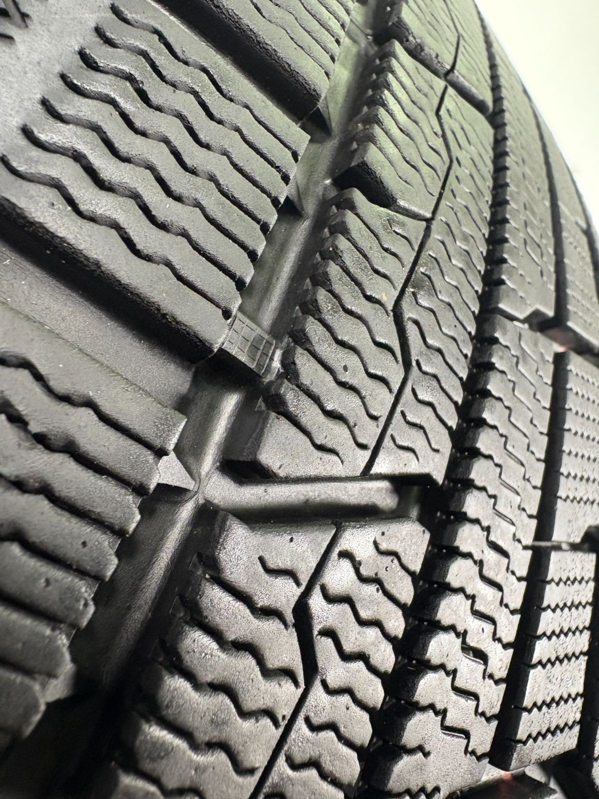  205 55 R 17 トーヨー TX 4本 冬 タイヤ スタッドレス TA 732 17インチ スタッドレス