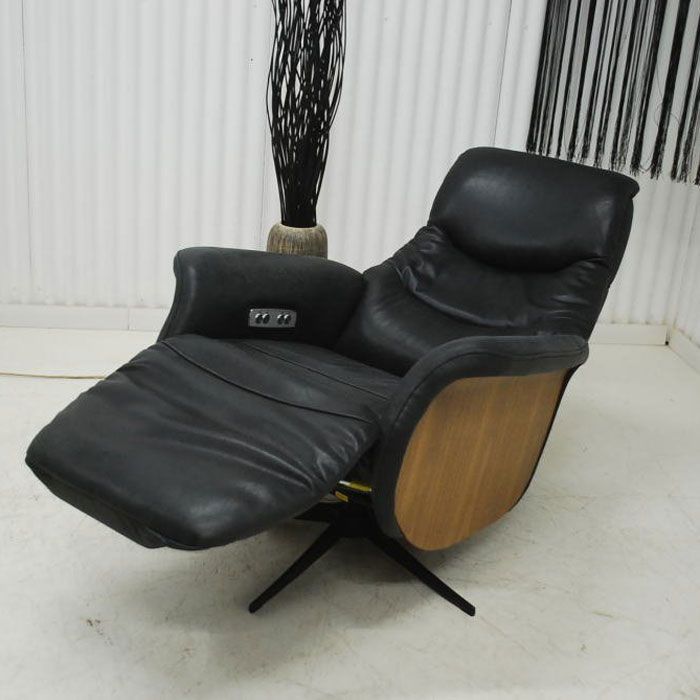 アウトレット 現品限り 一部送料無料 展示品 一人掛け シングル電動リクライナーモーションソファー くつろぎ空間 240131-アストロチェアー