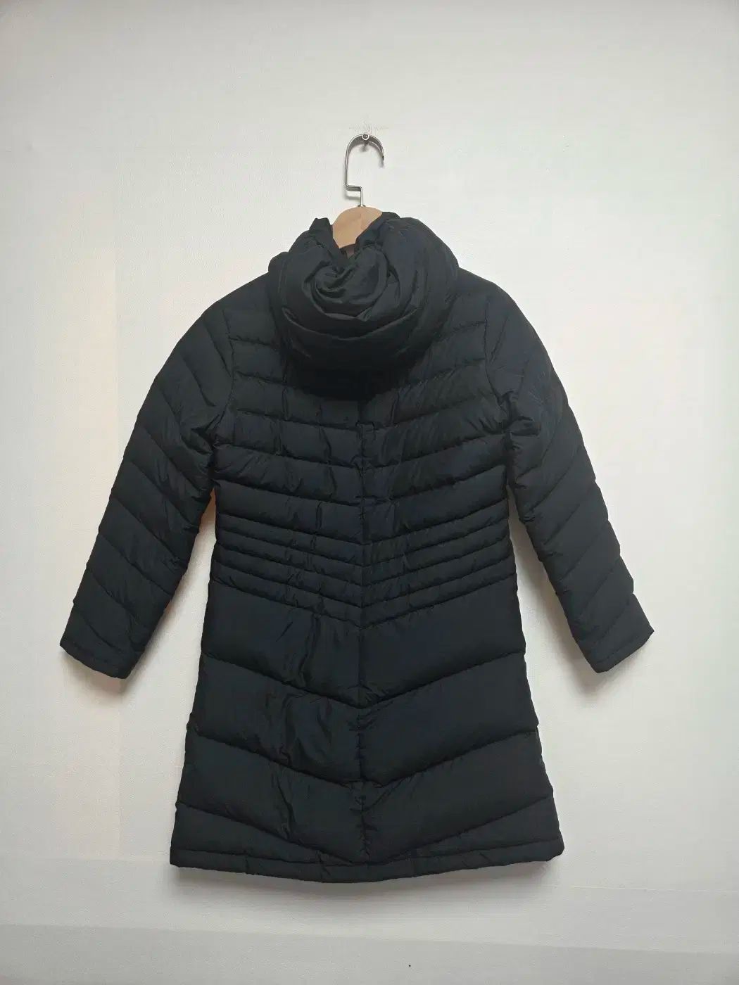 パタゴニア キッズ 女の子 ダウンジャケット ロング丈 ブラック M|10 Y