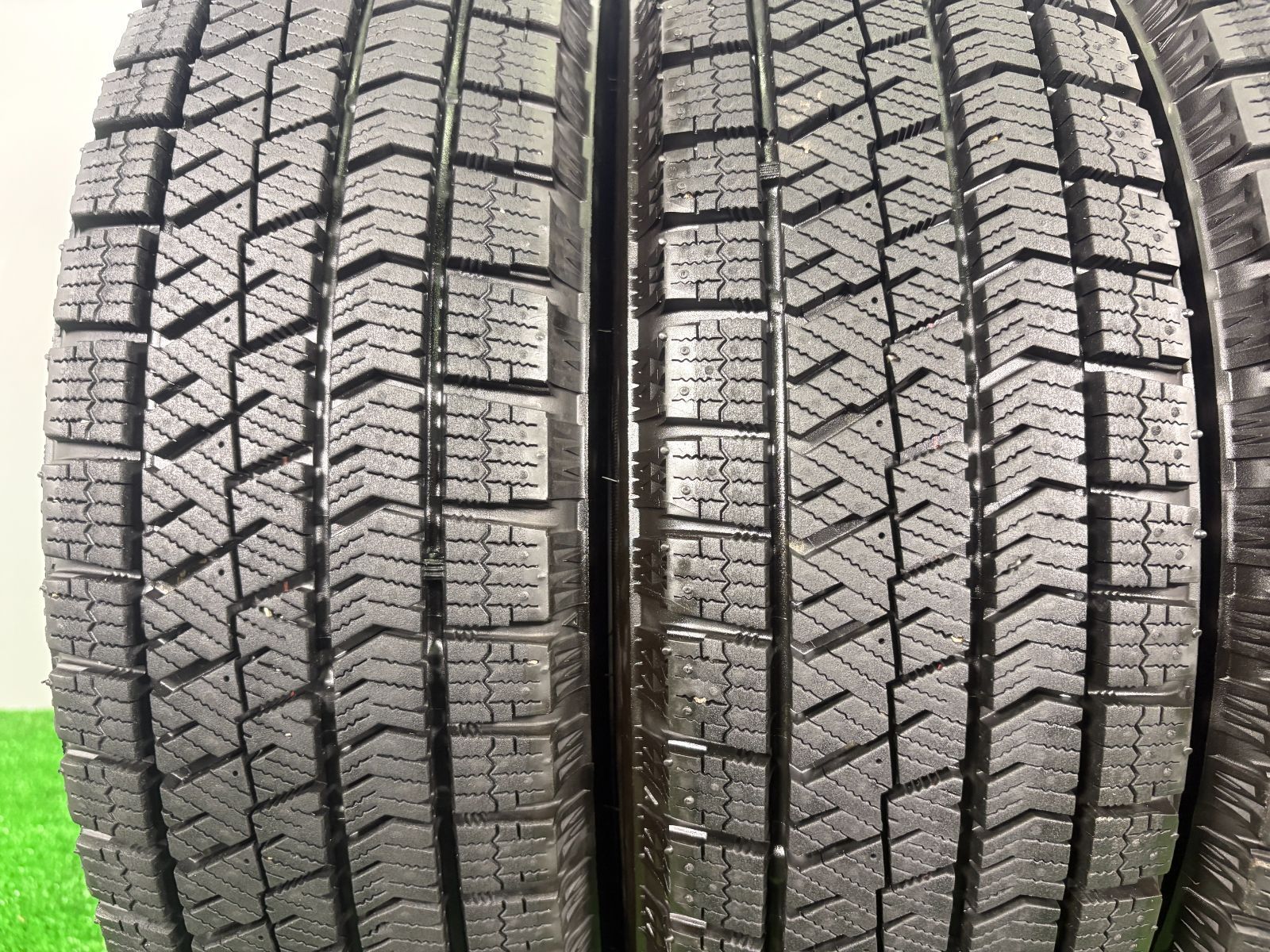 155 65 R 14 ブリヂストン VRX 2 4本 冬 タイヤ スタッドレス TA 733