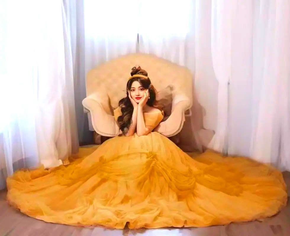 ️おとぎ話の姫のように輝く キレイめイエロープリンセスドレス