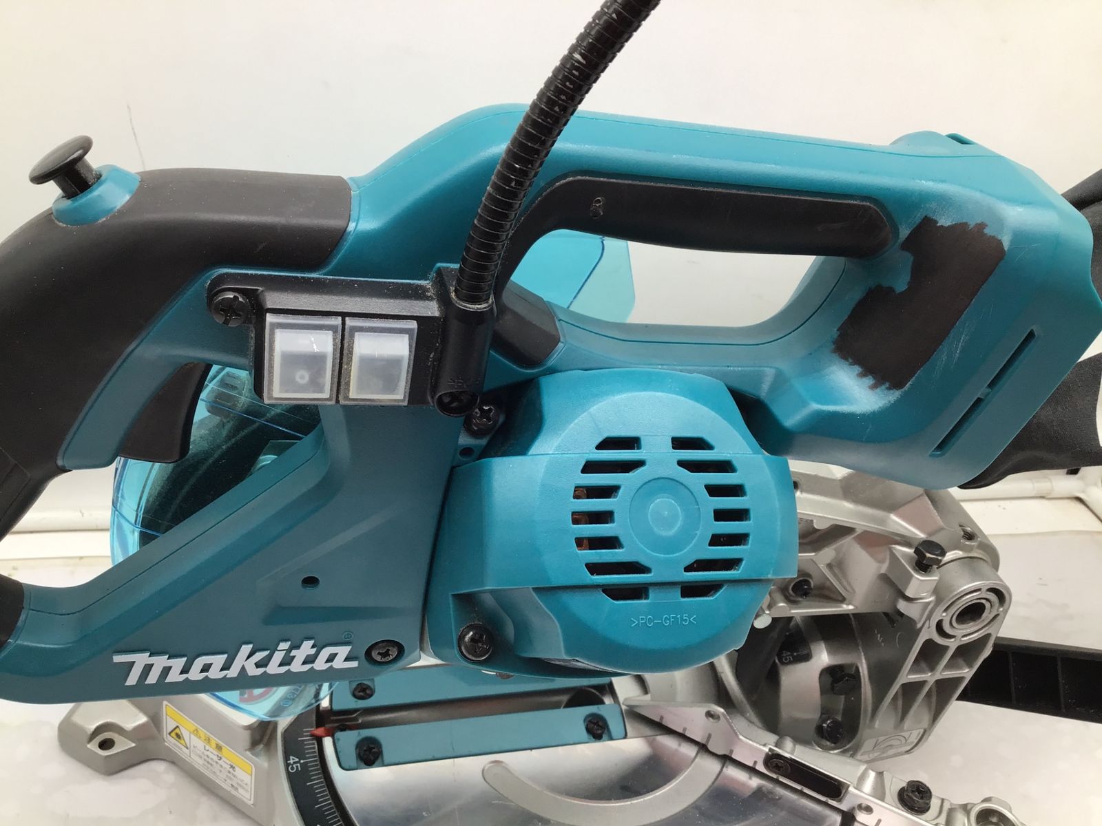 mm充電式卓上マルノコ18 v