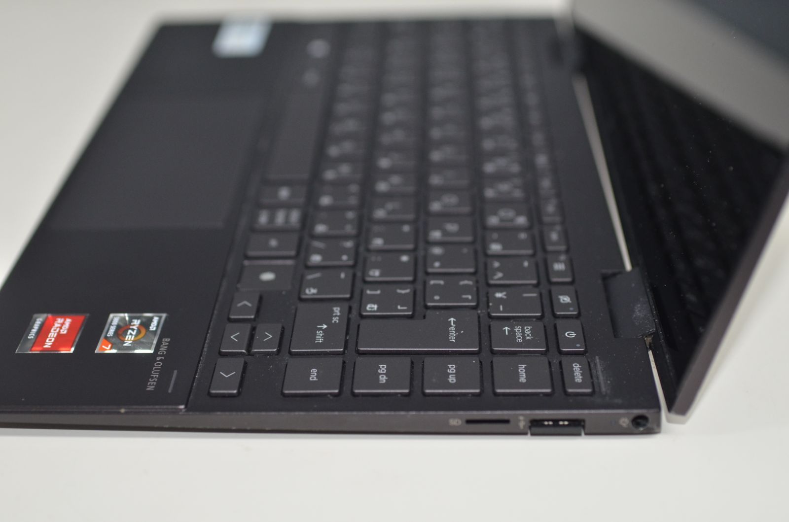 中古良品ノートパソコン HP ENVY X360 13-ay1052AU Windows11+office 
