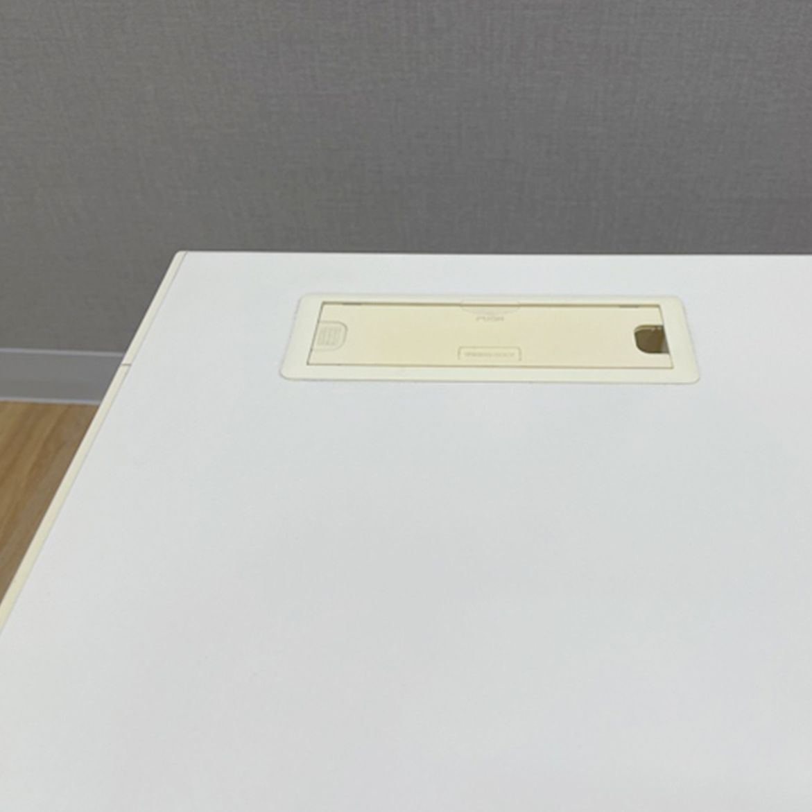 両袖デスク オフィスデスク XED W1400 ナイキ ホワイト MARWIL-DEMENAGEMENTS_CH