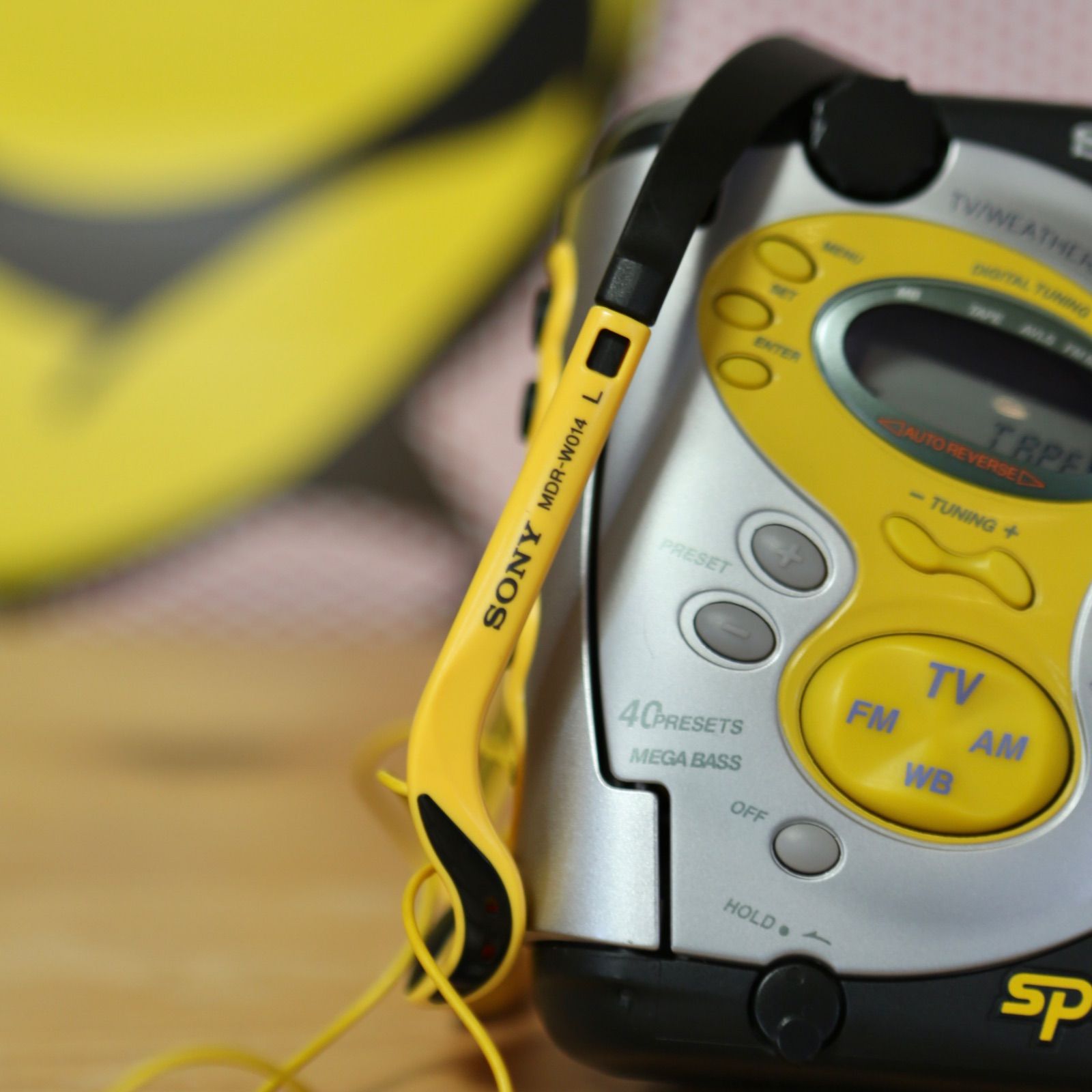 SONY SPORTS WALKMAN WM-FS421 MEGABASS搭載 防滴仕様 ウォークマン