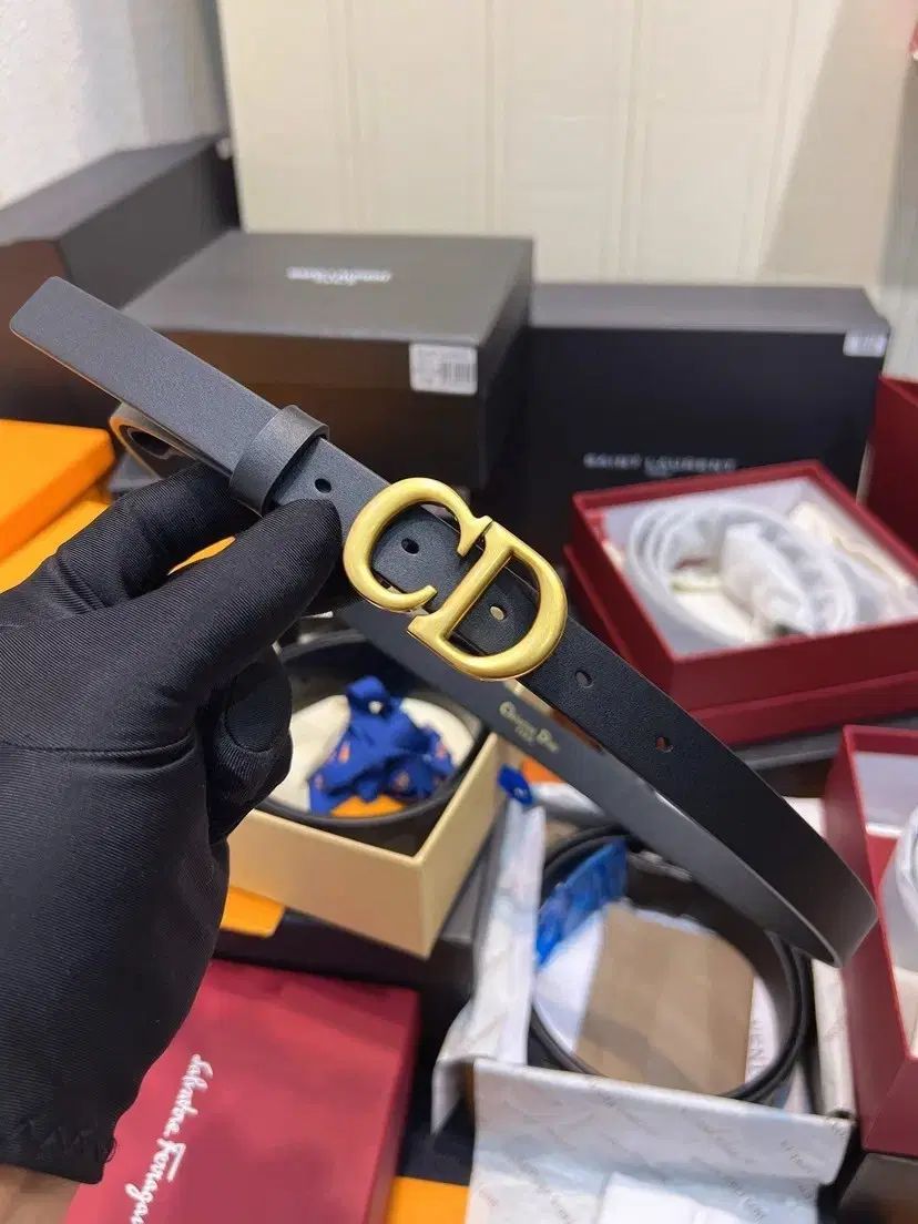 ディオール 20 Montaigne リバーシブル ベルト 75 サイズ