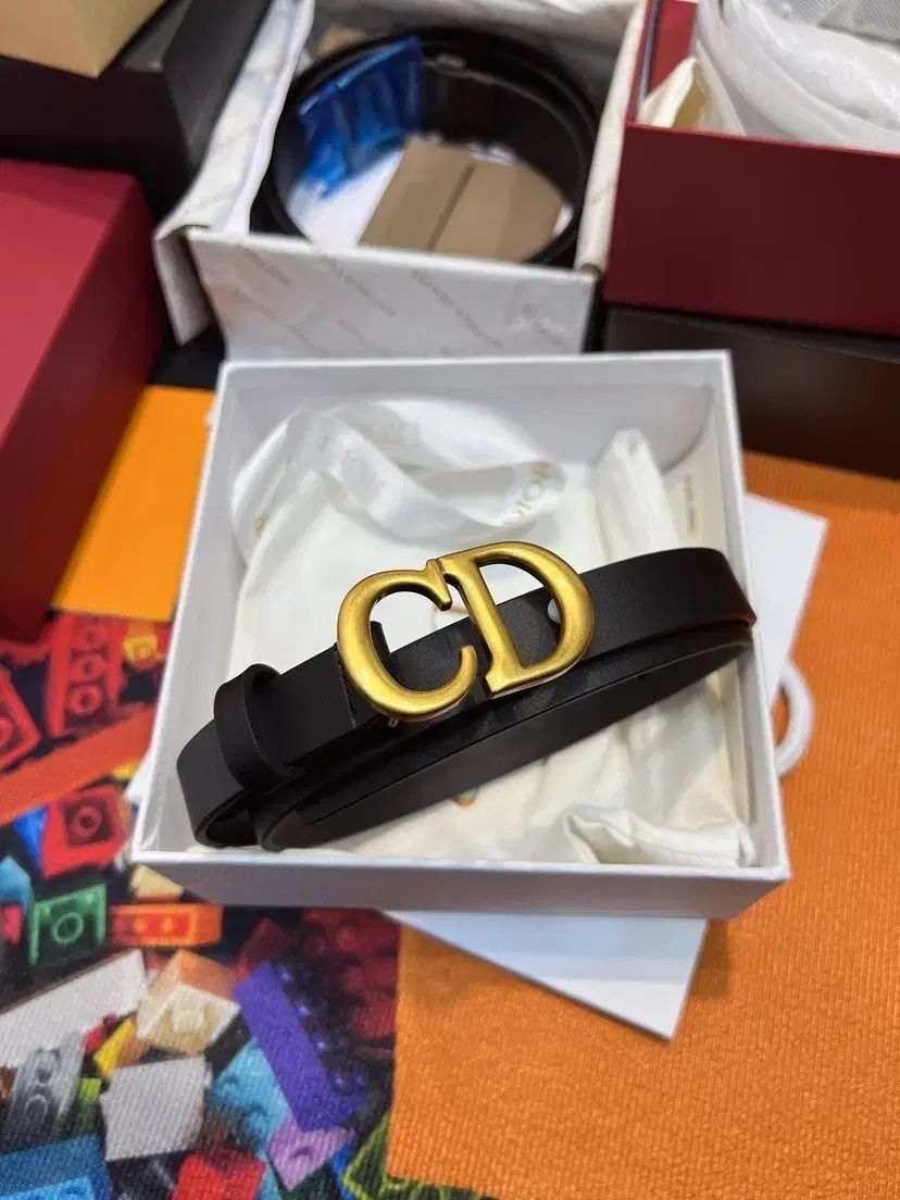 ディオール 20 Montaigne リバーシブル ベルト 75 サイズ