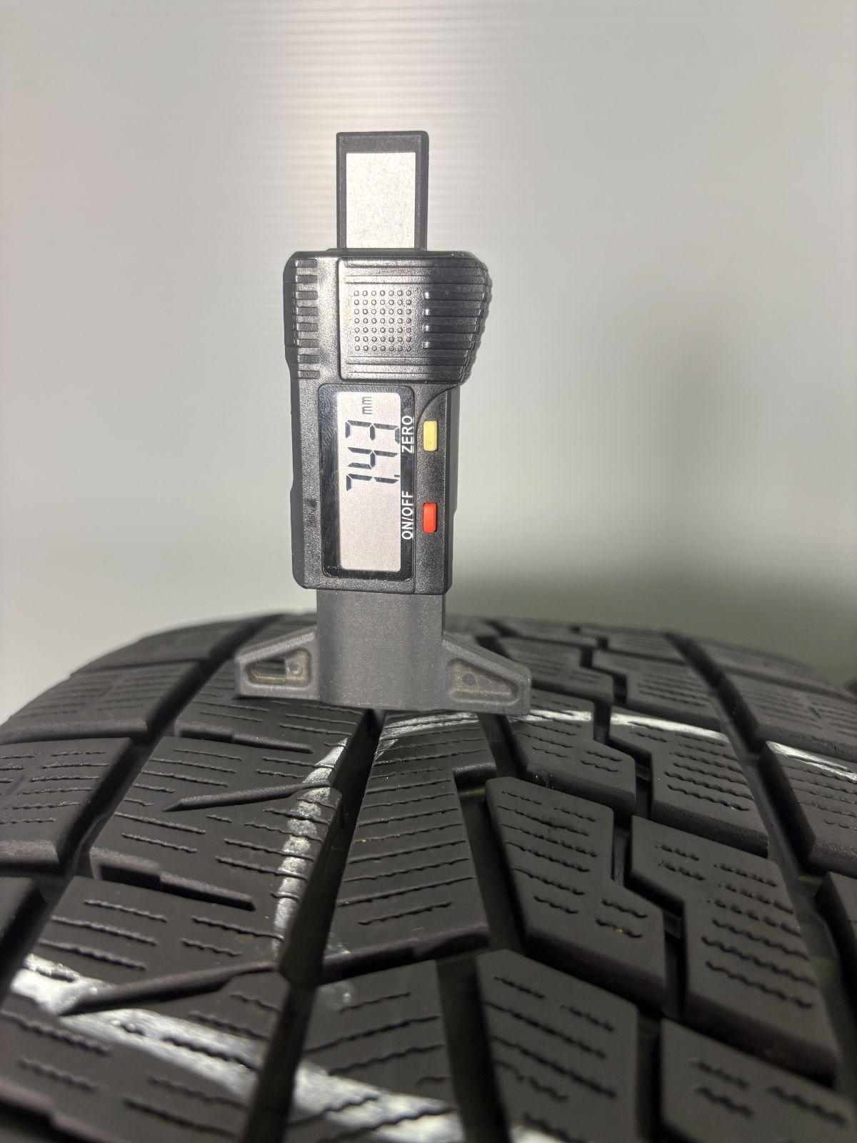 送料無料225/40R18 ヨコハマ IG70 2022年製 4本 冬 タイヤ スタッドレス 中古 TA737 ヨコハマ アイスガード7 2022年 225&frasl;45R18 タイヤ スタッドレス 225 ヨコハマタイヤ 225&frasl;45r18 ヨコハマ アイスガード セブン iG70 225