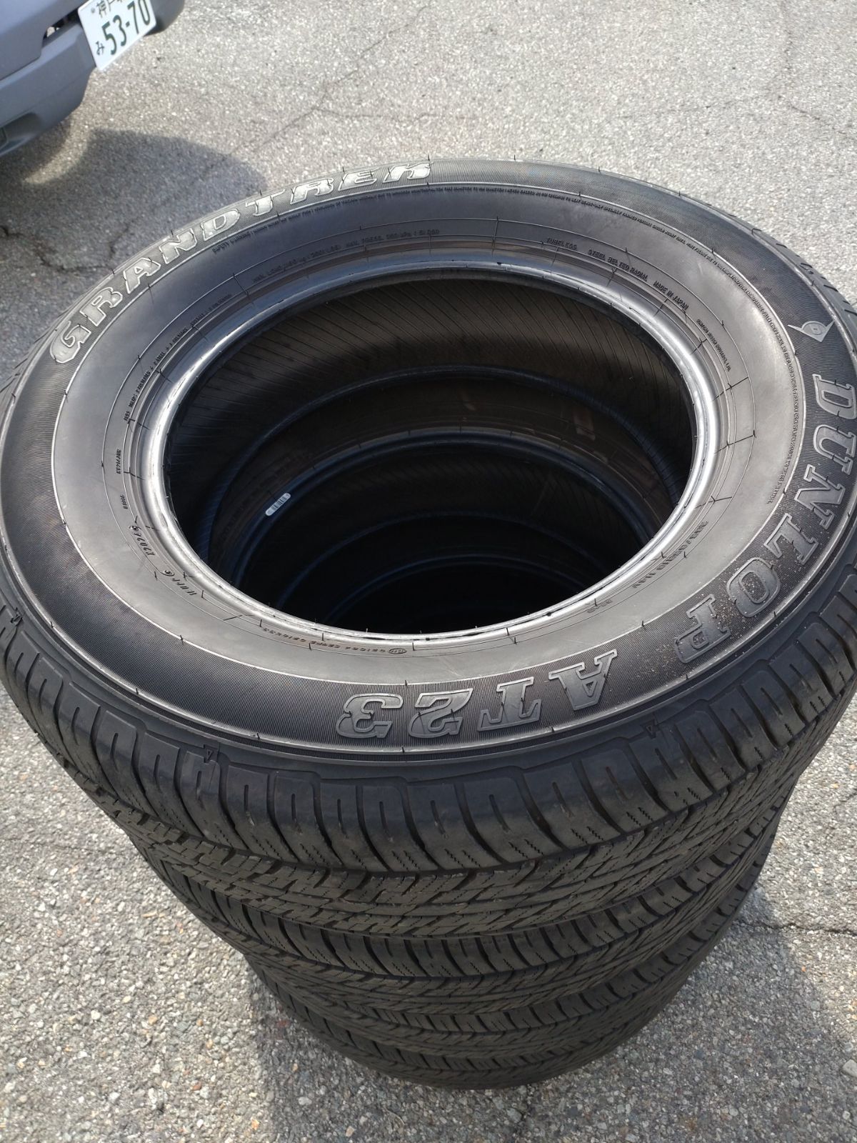 ランドクルーザー 300系 純正タイヤ 265/65R18 2024年製 ダンロップ