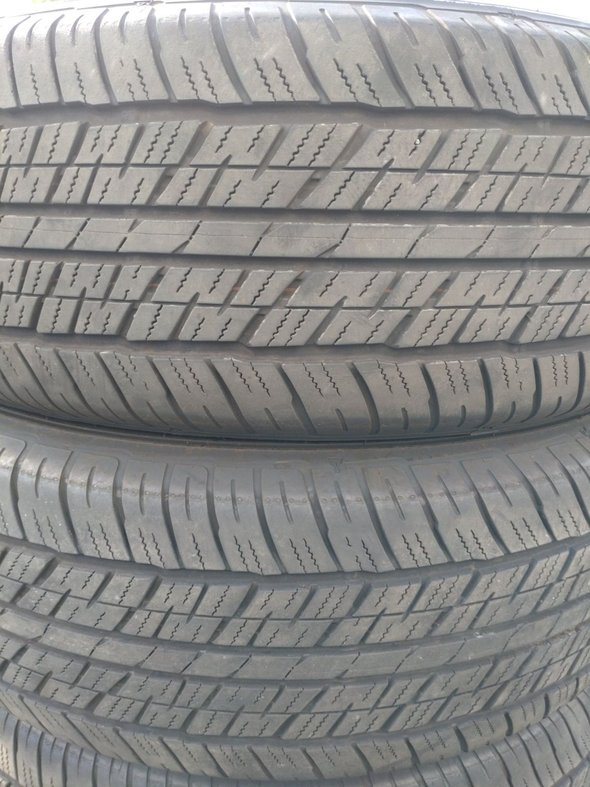 ランドクルーザー 300系 純正タイヤ 265/65R18 2024年製 ダンロップ