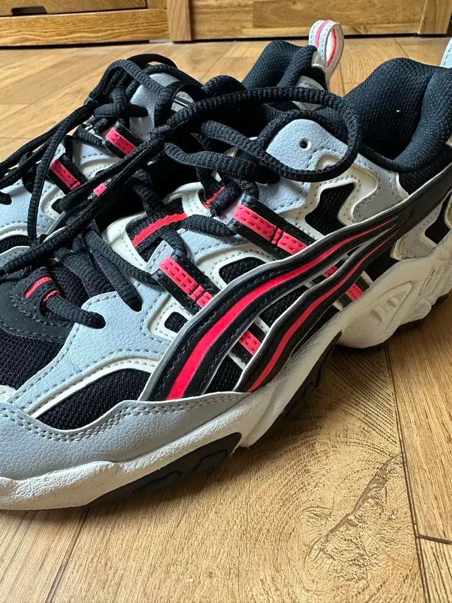 asics アシックス 난디 265 サイズ