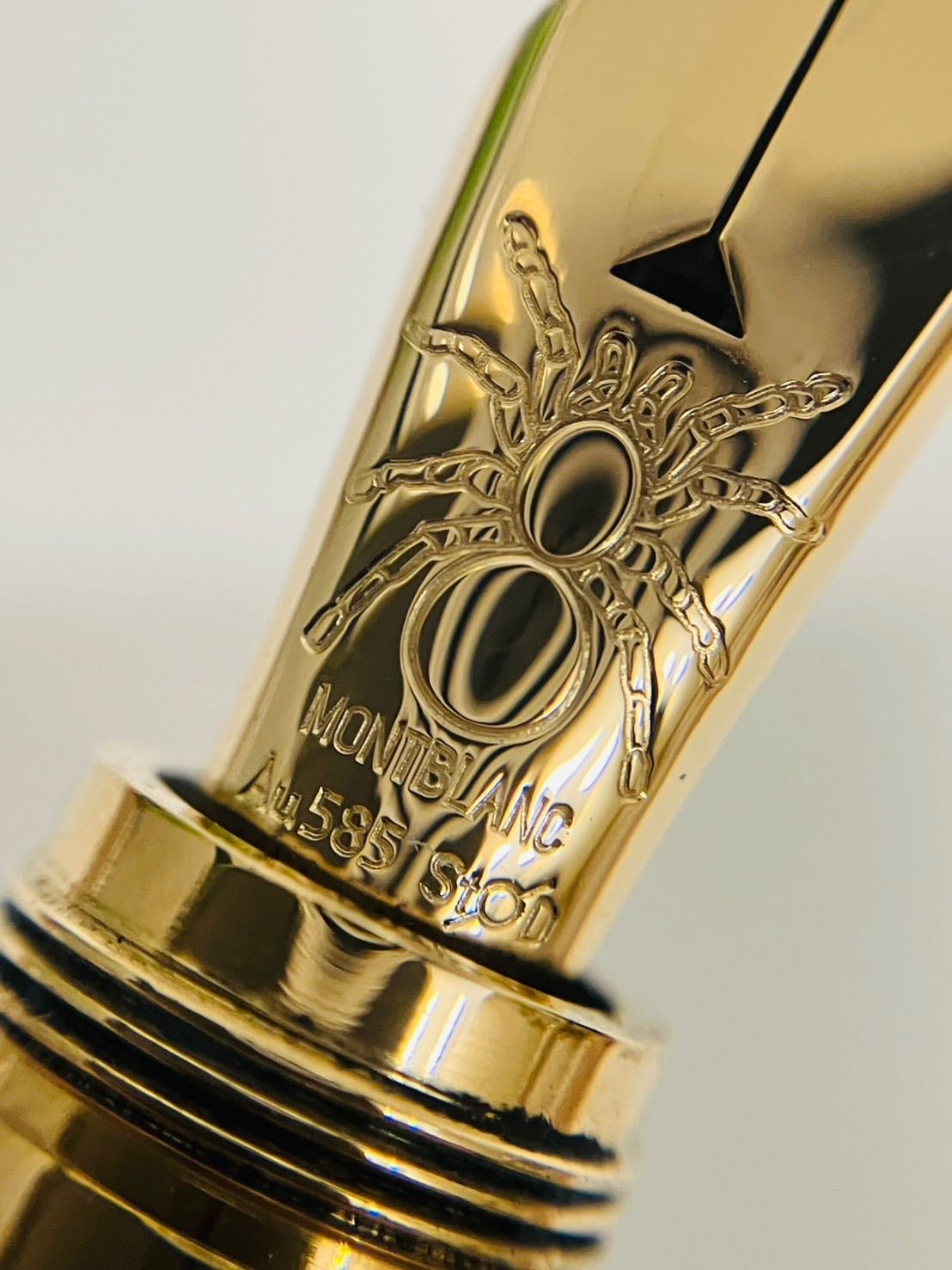 モンブラン Mont Blanc 万年筆 金 ペン先 K14 Au585 ヘリテイジ ルージュ ノワール スパイダー メタモルフォシス エディション 万年筆 コーラル WWW_OPDRERGINERDOGAN_COM