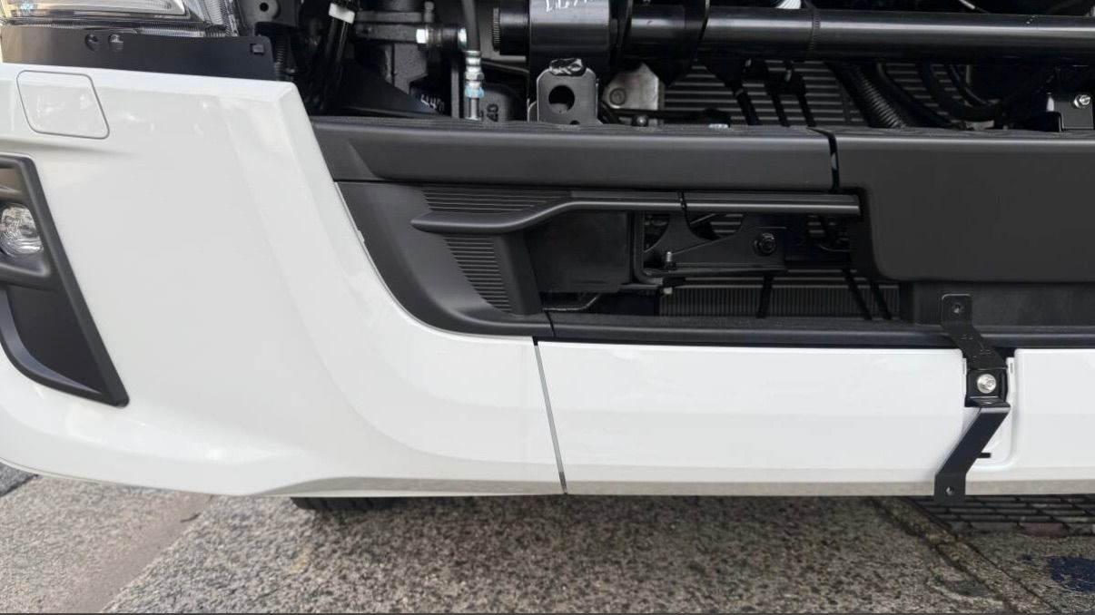 ISUZUエルフ外装パーツ ストレートラインデザイン 04-06 ISUZUエルフ