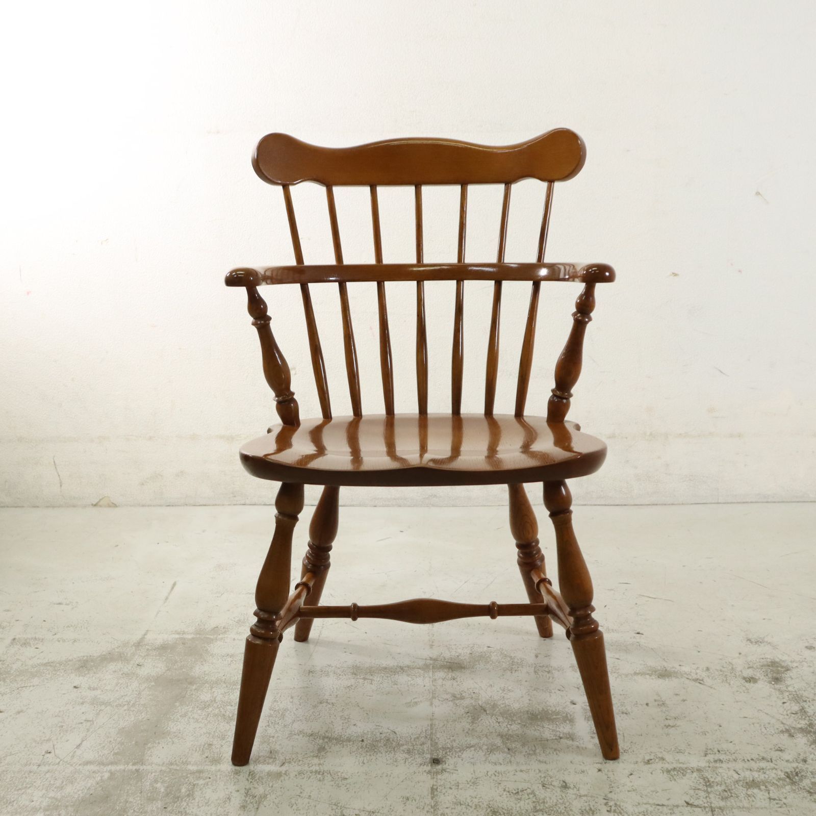 飛騨高山の家具 柏木工 ダブルコムバック ダイニングチェア ウィンザーチェア カントリー クラシカル家具 英国アンティーク調 スピンドル加工 品番584 297h05