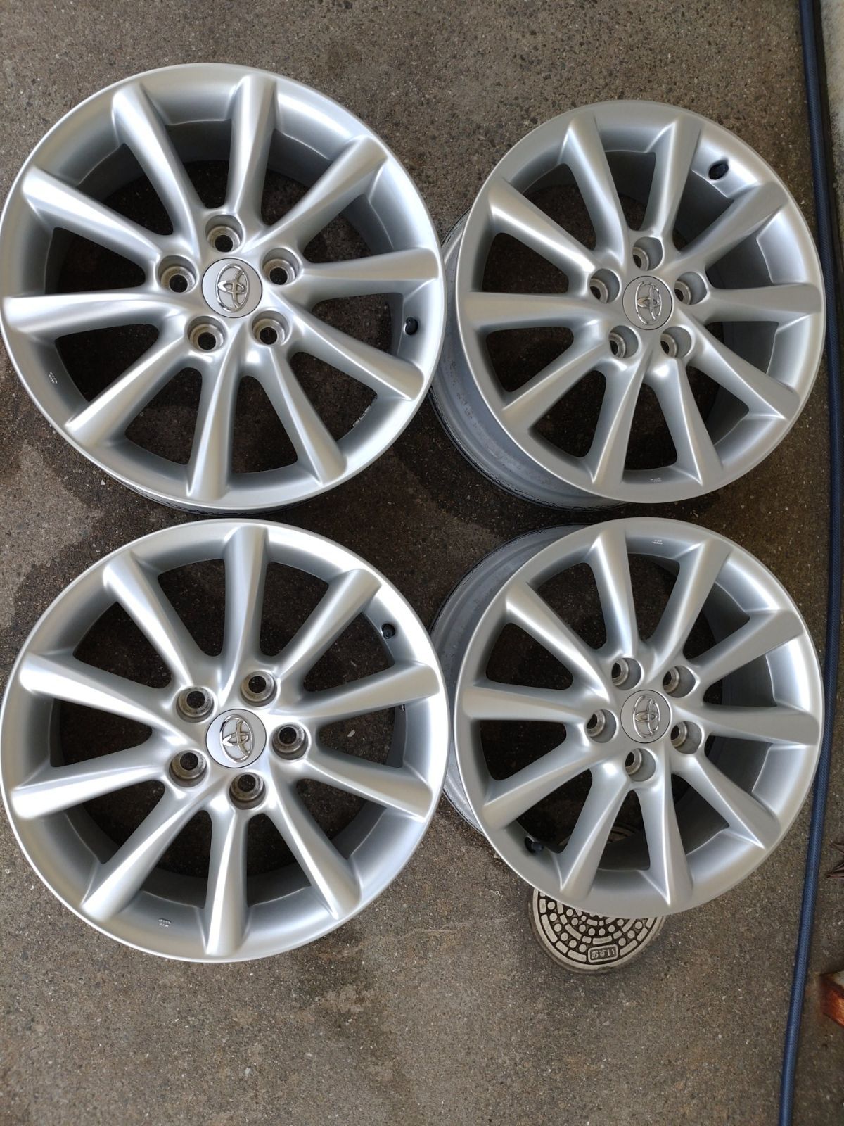 TOYOTA トヨタ エスティマ アルミホイール 17インチ 7 J 50 114 3 5 H ノア ヴォクシー C HR 等流用 4本セット