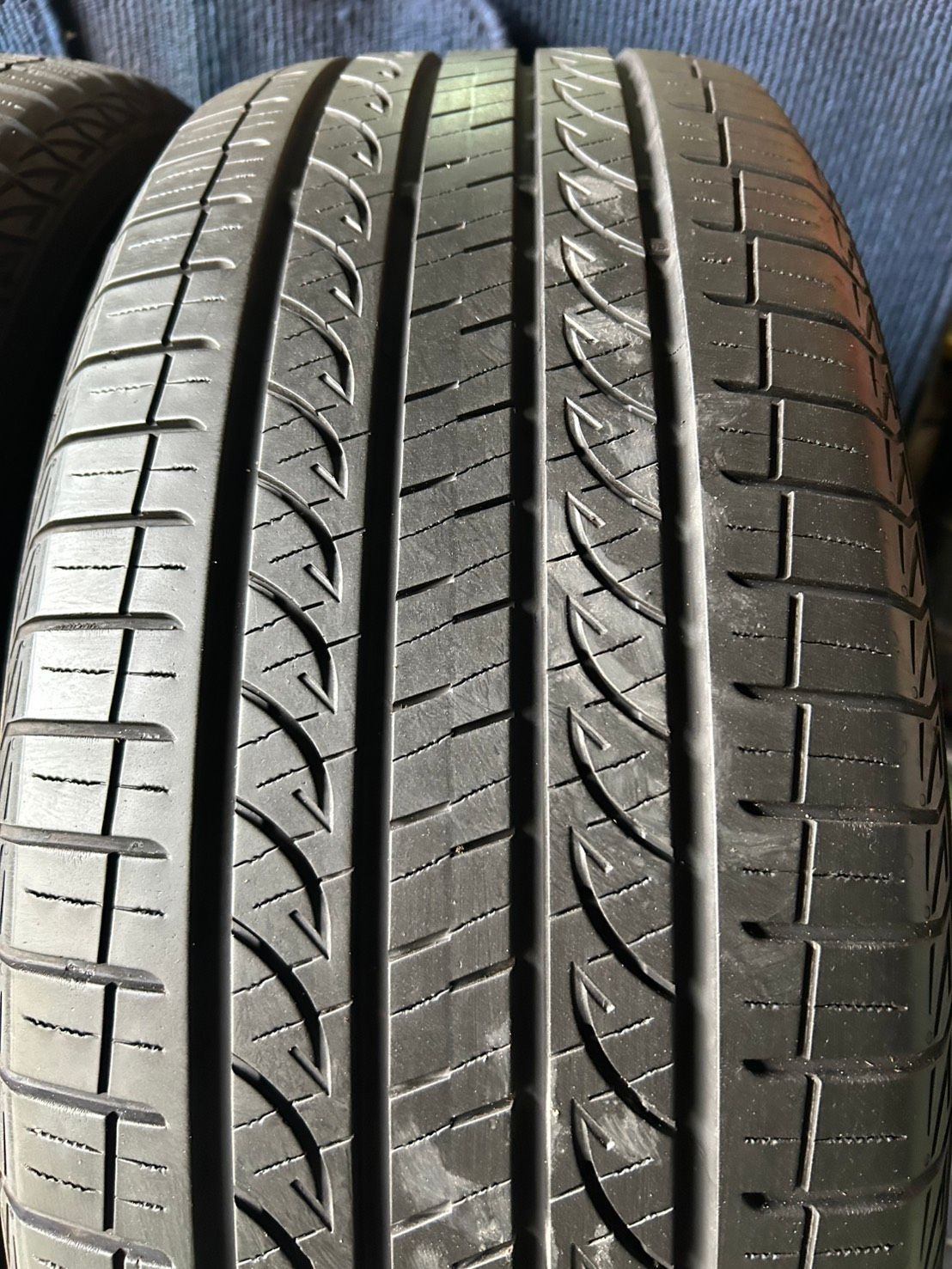 製造 溝8分山 AVID GT 2本 235 55 R 19 ASP 3331