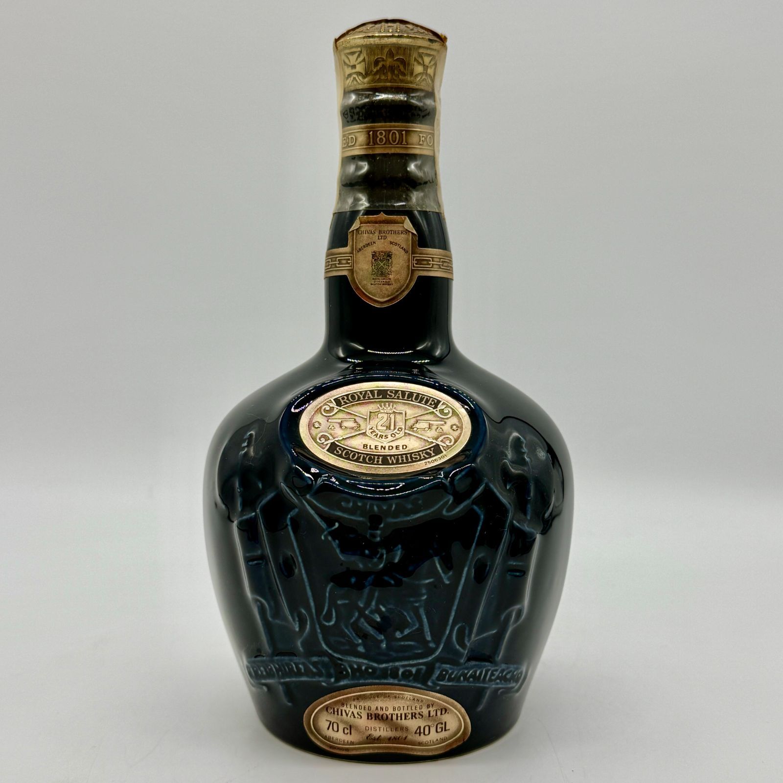 ロイヤルサルート 21年 青 陶器ボトル 未開栓 古酒 700ml - メルカリ