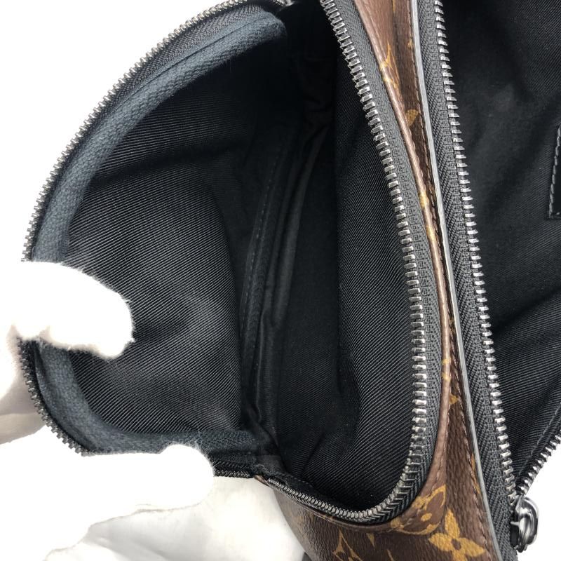 LOUIS VUITTON モノグラム マカサー クリストファー バムバッグ M45337 ルイヴィトン 17 DECORATOM_COM_BR