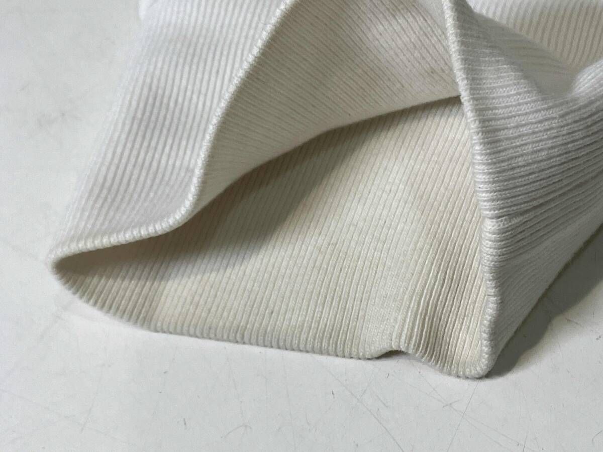 688219 スウェット