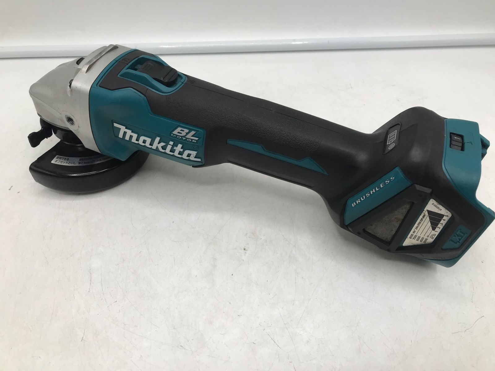 品 Makita マキタ 18v100mm充電式ディスクグラインダー GA412DZ ITC4R5BBUJ1N エコツール岡崎岩津店 M02