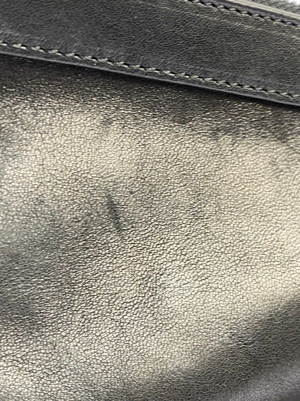 スタッズ クラッチバッグ