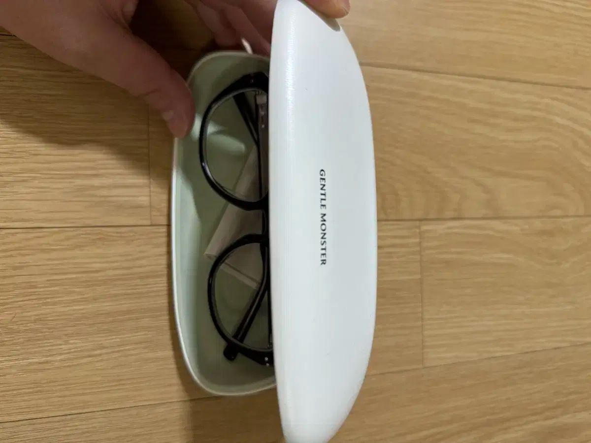 MacBookAir15インチM3 16GB256GB バッテリー最大容量97% MacBookAir15インチM3 16GB256GB バッテリー最大容量97% 丸3年使って