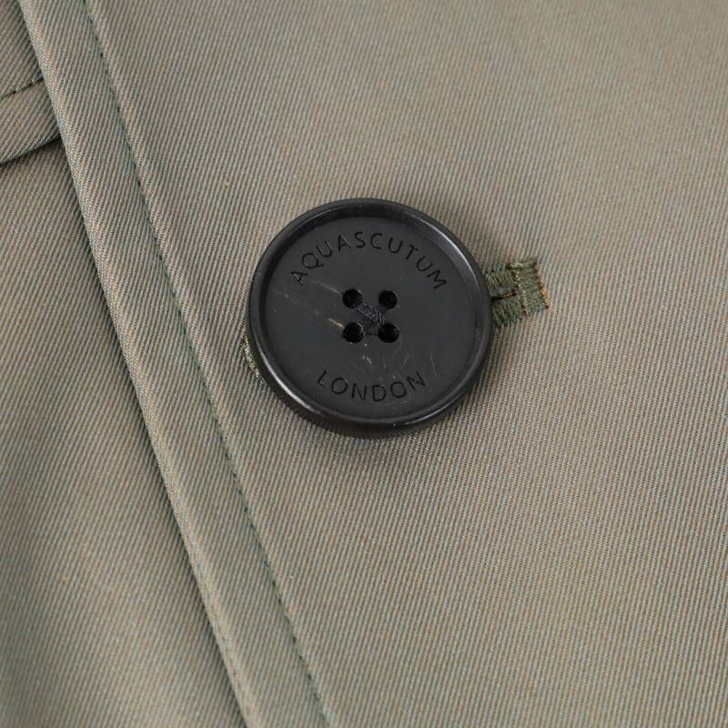 トレンチコート