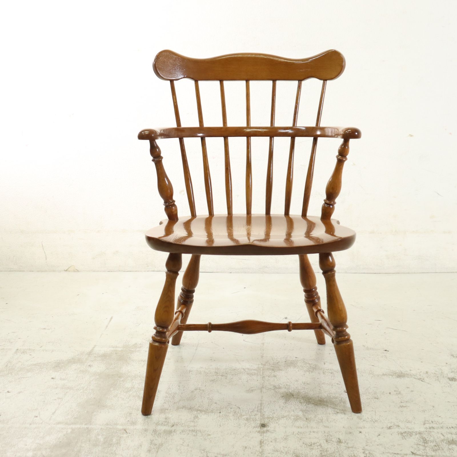 飛騨高山の家具 柏木工 ダブルコムバック ダイニングチェア ウィンザーチェア カントリー クラシカル家具 英国アンティーク調 スピンドル加工 品番584 297h07