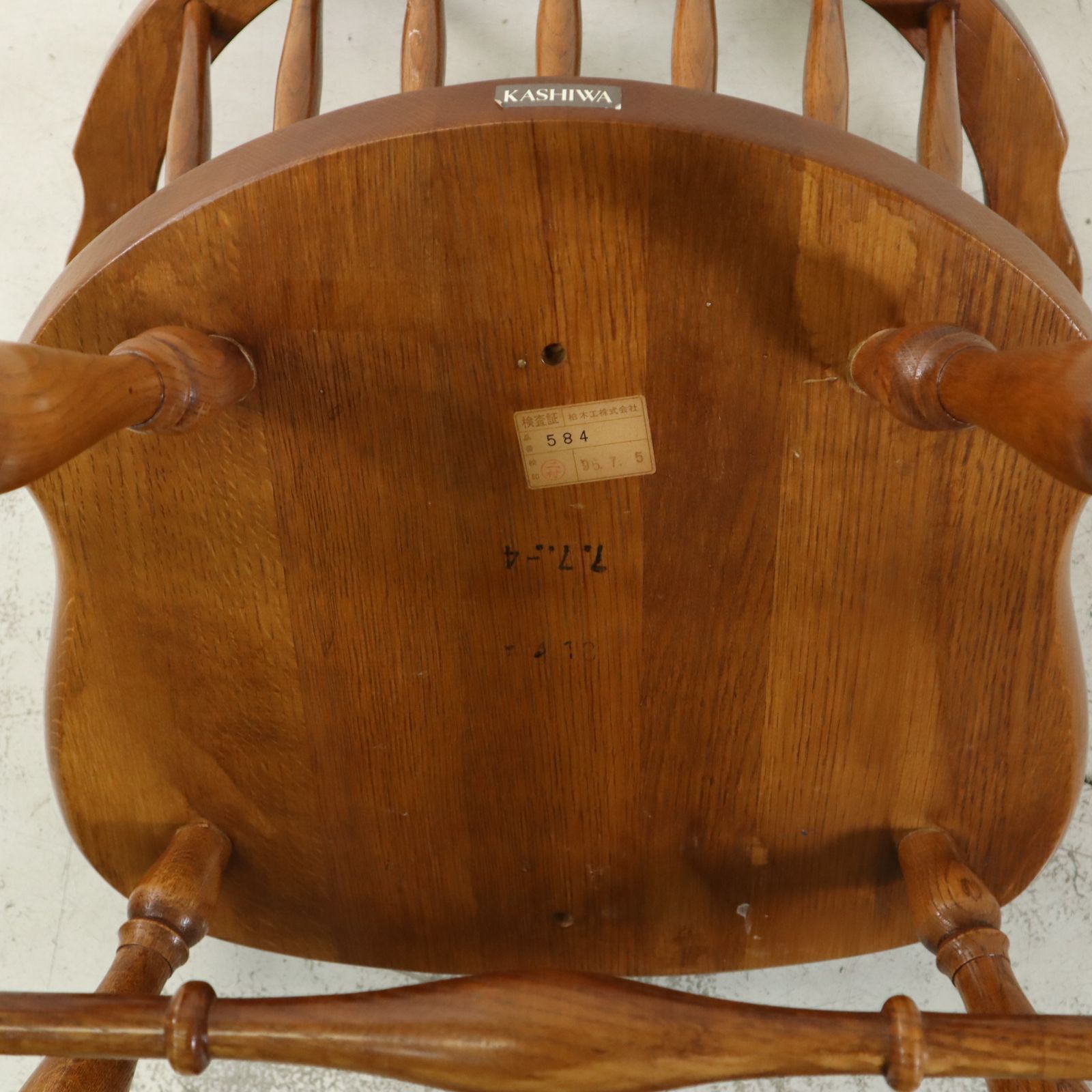 英国アンティーク調 スピンドル加工