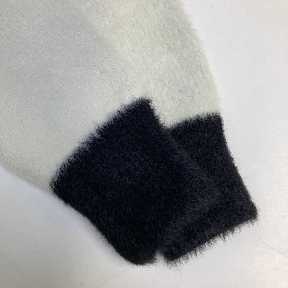 長袖ニットセーター ホワイト系