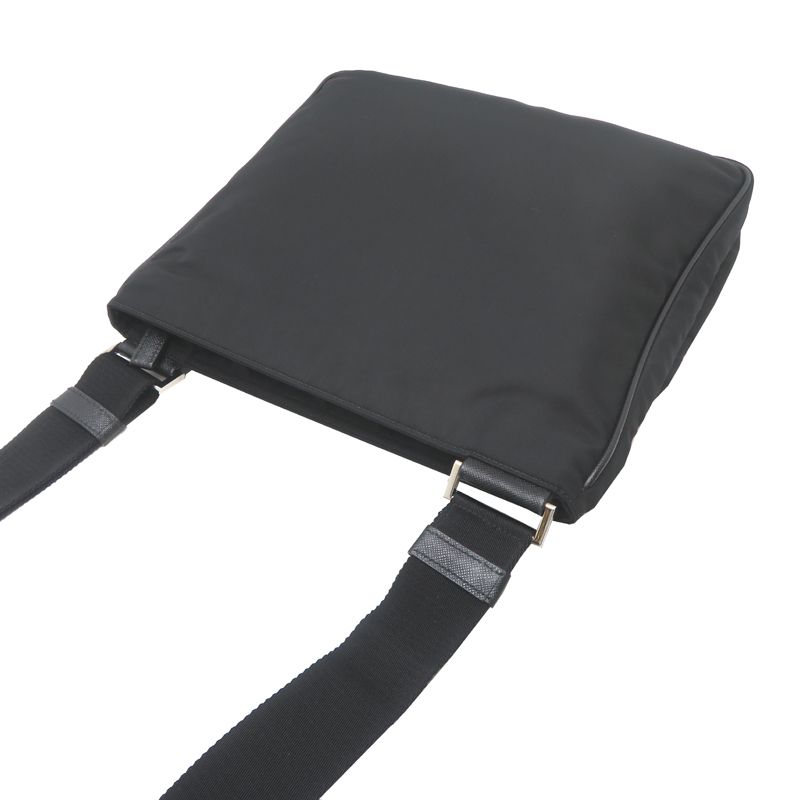 ショルダーバッグ