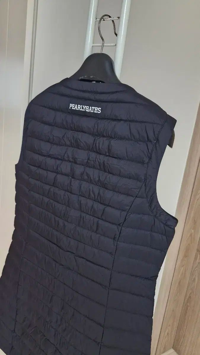 ペリーゲイツ レディース グースダウン 軽量ダウンベスト ブラック|95 LLC-HASEGAWATOSO_COM