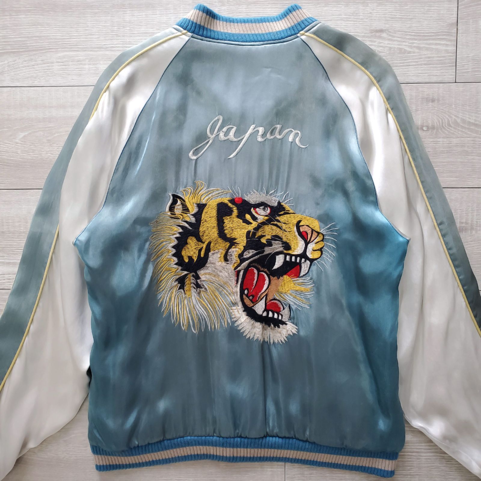 スーベニアジャケット