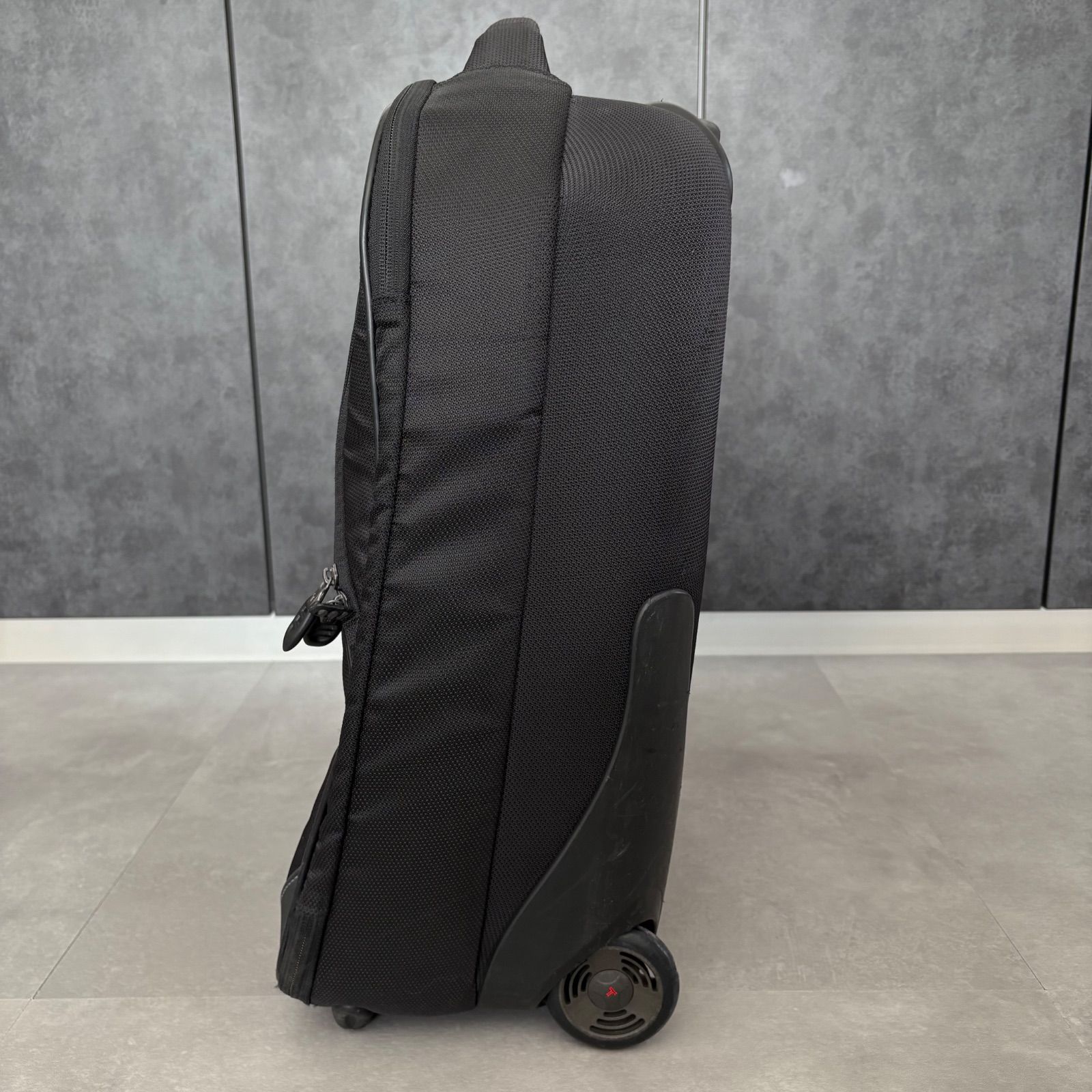 T-TECH キャリーバッグ