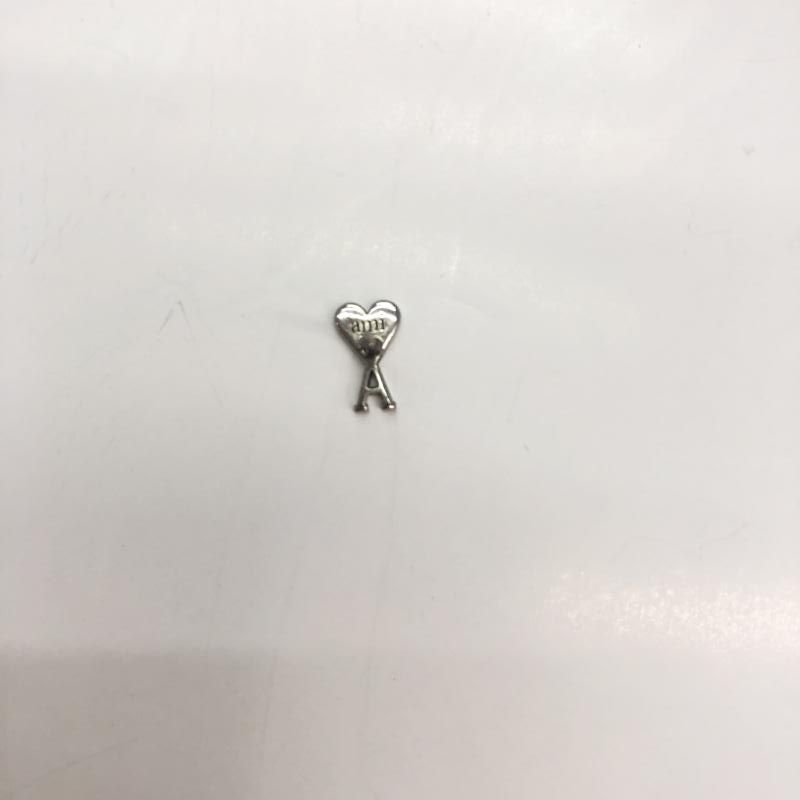 AMI Alexandre Mattiussi AMI Alexandre Mattiussi ハート型ピアス 片耳 シルバー 箱あり アミアレクサンドレマテュッシ 91 240091394321