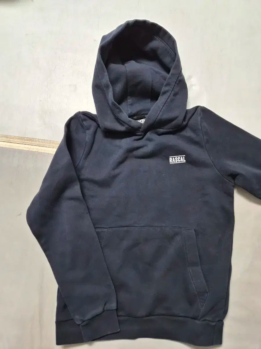 Rascal 黒色 キッズ フードTシャツ 11-12才 (8-10才)