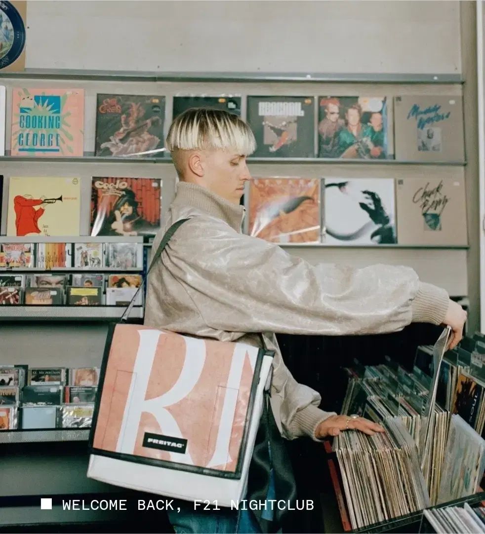 FREITAG ナイトクラブ オールブラック オールブラック ブラック KARIMZIABAT_FR