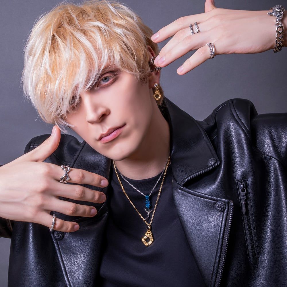 ゴシックリングピアス