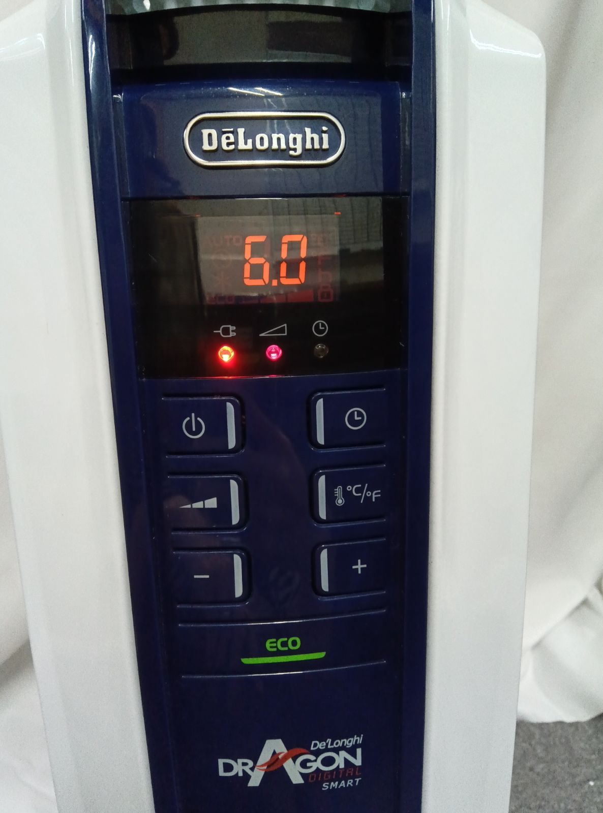 デロンギ De'Longhi ドラゴン オイルヒーター QSD0712－MB 104 - メルカリ