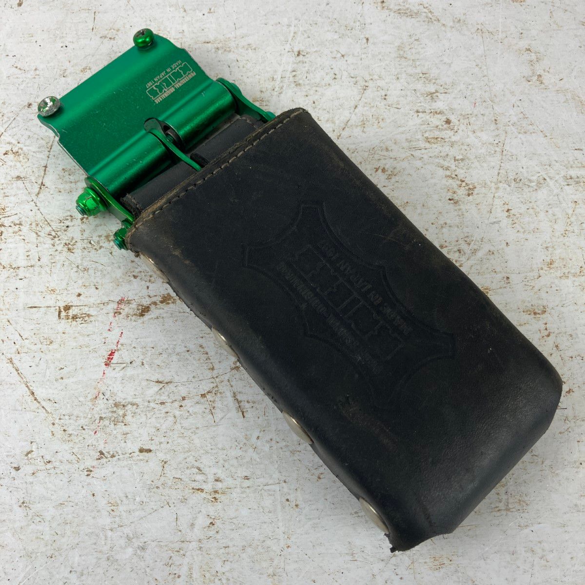 ЗЗKNICKS 総ヌメ革 鳶レベルホルダー チェーン金具 ベルトループアタッチメント付 KBS 100 LDX 3 ブラック グリーン