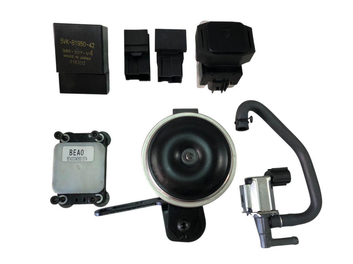 YAMAHA XSR900 ABS RN80 電装セット リレー ホーン センサー 作動OK 補修 流用 予備にも 2777-M7077