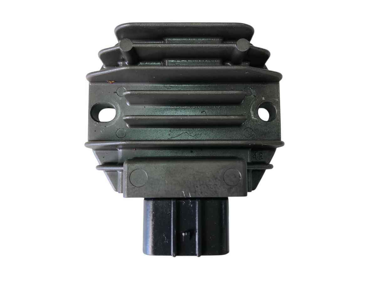 YAMAHA XSR900 ABS RN80 レギュレーター レギュレター 作動OK 補修 流用 予備にも 2777-M7078