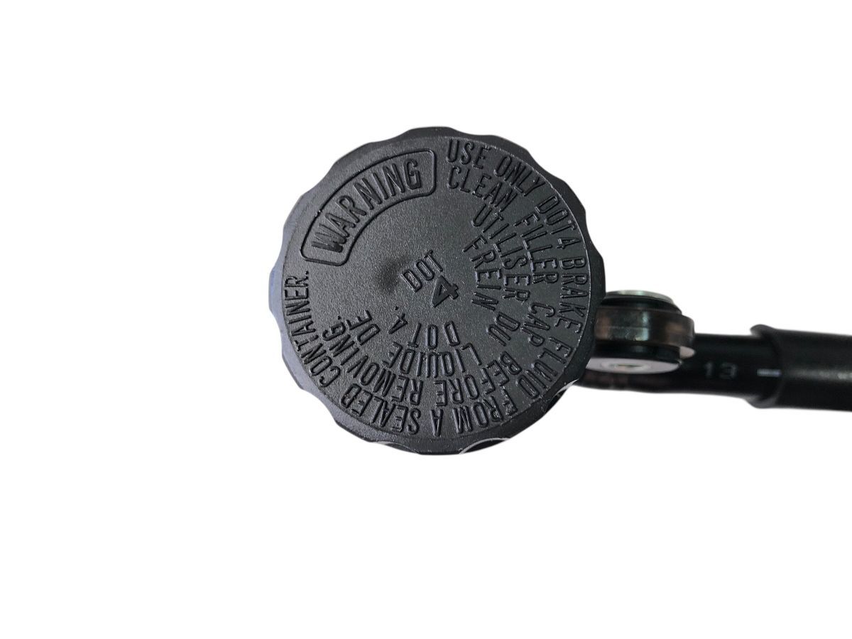 YAMAHA XSR900 ABS RN80 リアブレーキマスター ブレンボ 取付ピッチ50ｍｍ 割れ削れ無し リザーブタンク付 2777-M7081 BRIGHTFACE_UK