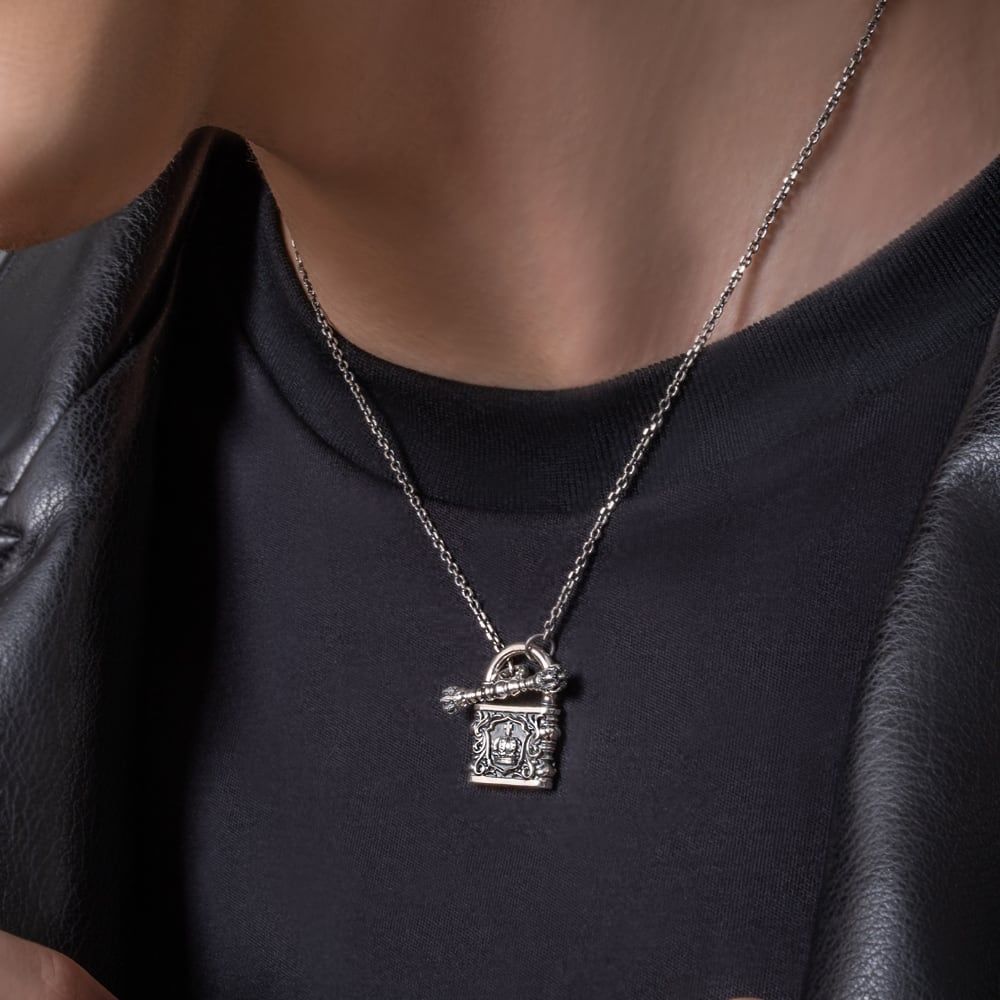 キングスパドロックペンダント